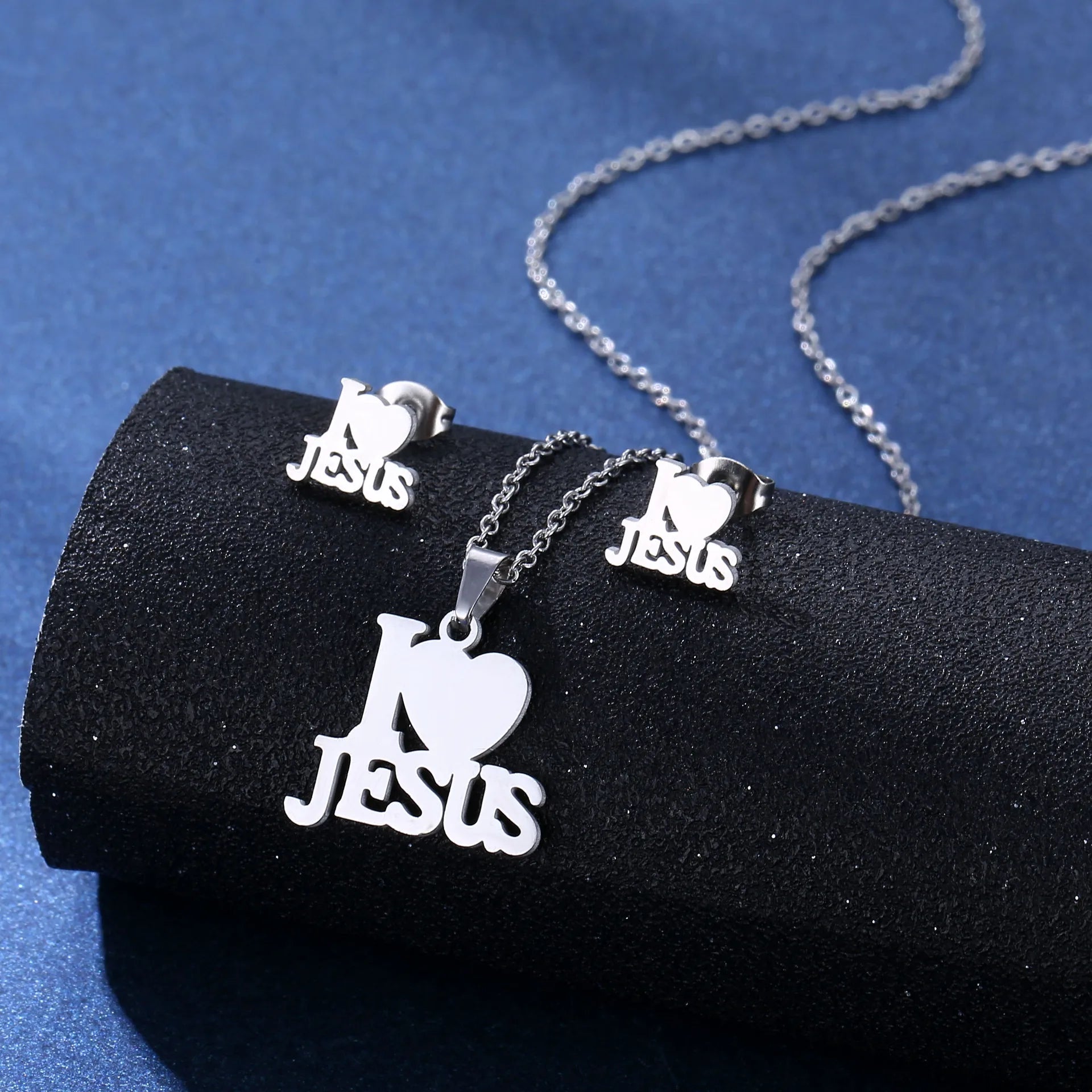 I Love Jesus Heart Pendant Necklace - Buy Gifts 4 You by NX3